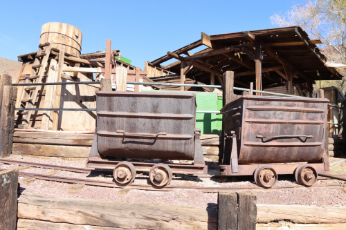 2024-RustyRoadTrip-0057fhd